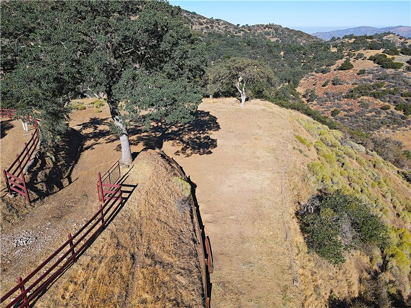 Mountain air at 5100 feet elevation! Background: San Joaquin Valley air, a couple 1000 feet below.