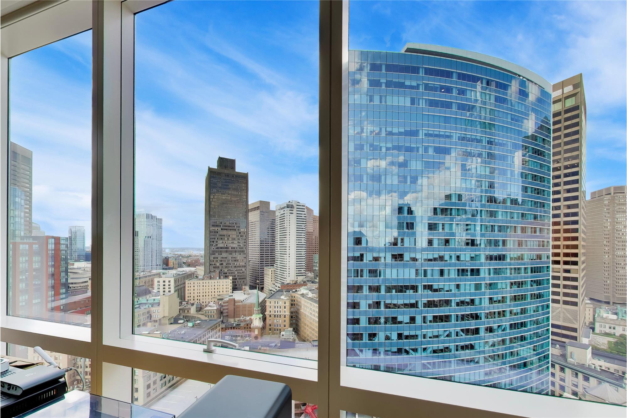https://realbird.blob.core.windows.net/rb-photos/1-franklin-st-2608-boston-ma-02110_O8W4T8F2_653097_639234554544143585_80x60.jpg