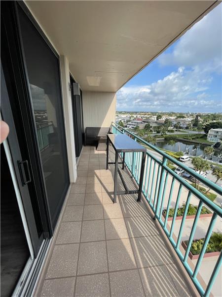 Balcony is about 25' LONG - serves TWO Rooms!