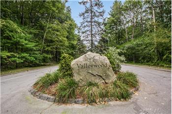 Primary listing photos for listing ID 523686