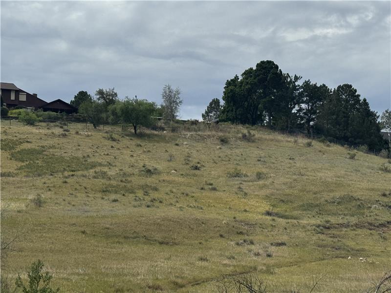 Closer view from trailhead