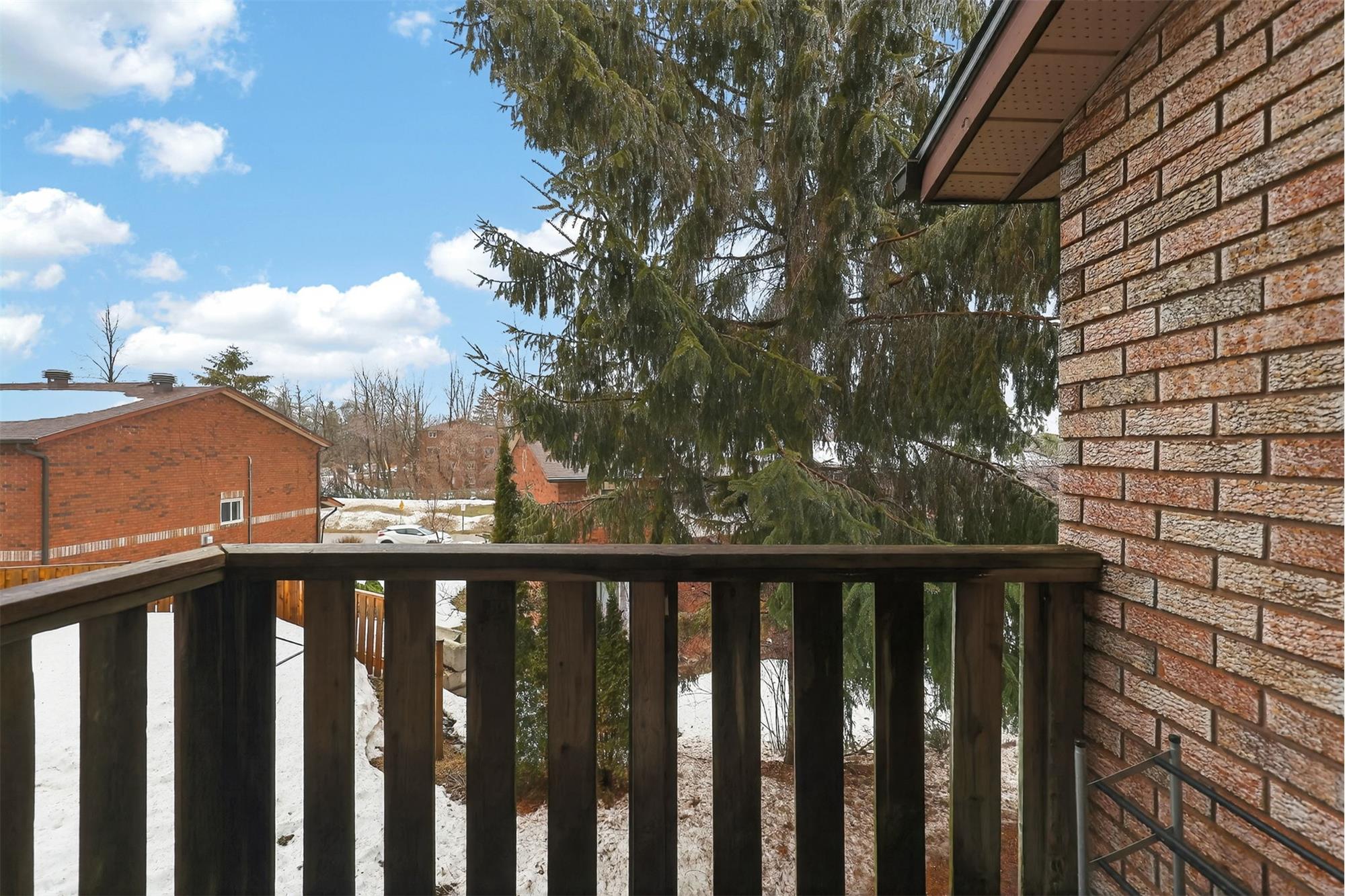 https://realbird.blob.core.windows.net/rb-photos/10-sawmill-road-barrie-on-l4n-683_R5B8P1E8_646702_639229332390804840_80x60.jpg