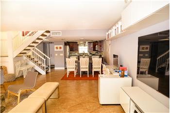 Primary listing photos for listing ID 522201