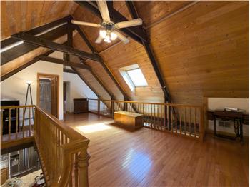 100 Russell Rd - Residence 1 - Bedroom