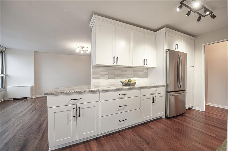 1001 City Ave E1010 - Kitchen 