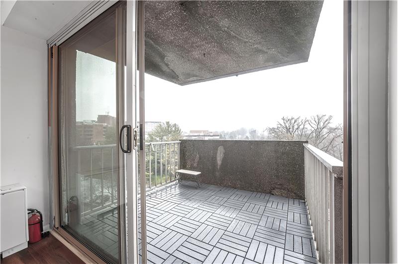 1001 City Ave E1010 - Balcony 