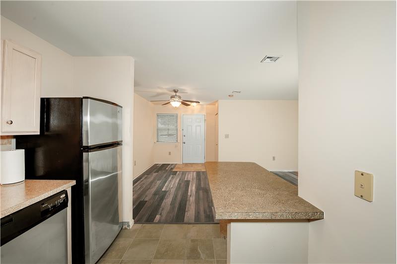 1003 Horsehoe - Kitchen