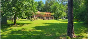 Primary listing photos for listing ID 639808