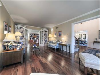 1016 Winding River - Living room