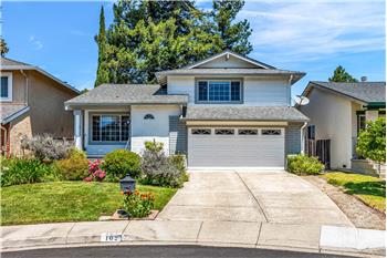 Primary listing photos for listing ID 642390