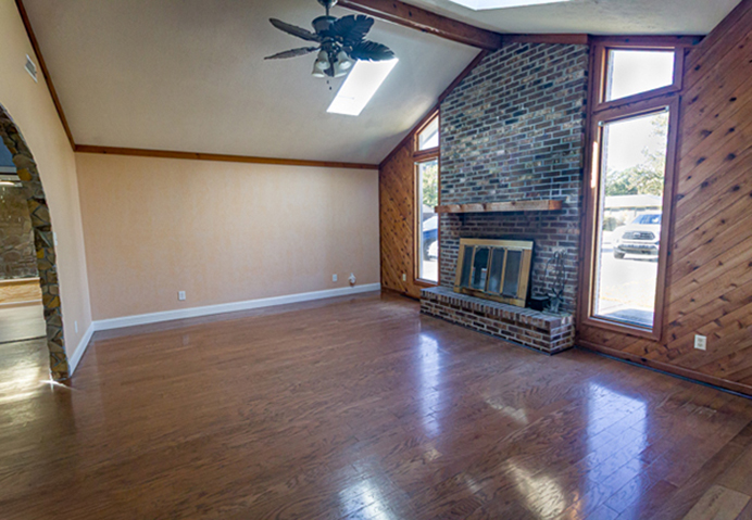 Living Room/Fire Place
