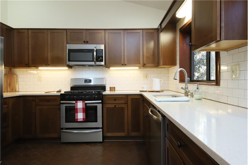 So Much Counter Space!