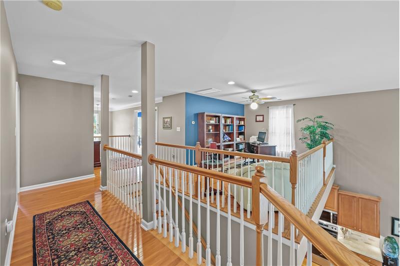 Second floor landing with open sight lines