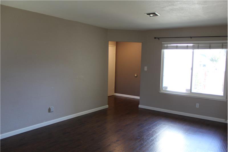 Family Room Facing Front Patio