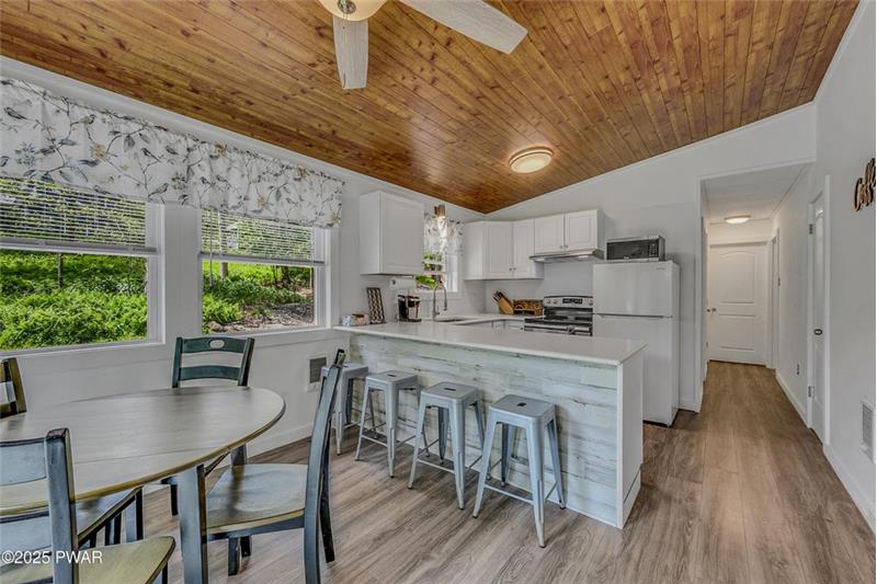 Eat-in Ktichen/Dining