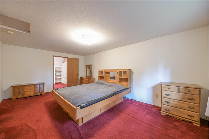 Upstairs primary bedroom.