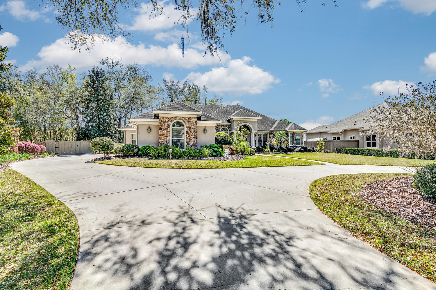 10333 SW 26th Place, Gainesville, FL 32608 MLS 442458 By Christine