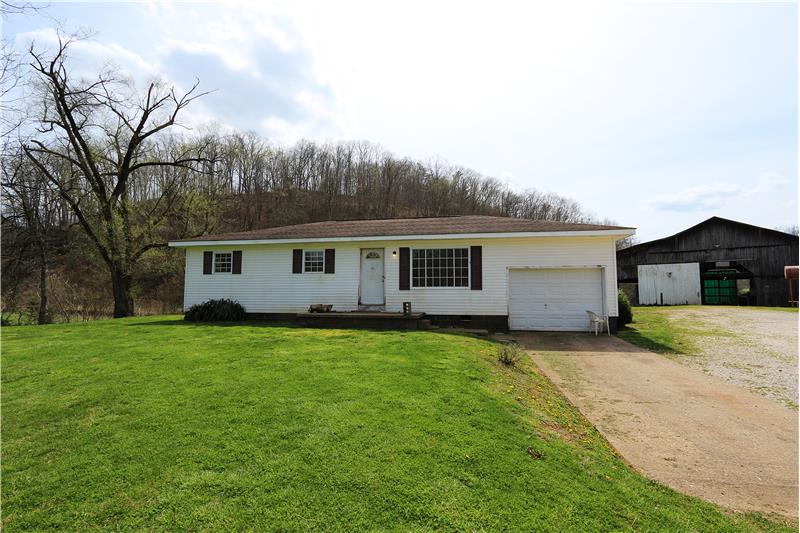 Property pictures of 10393 Whitten Ridge Rd, Glenwood, WV 25520, USA