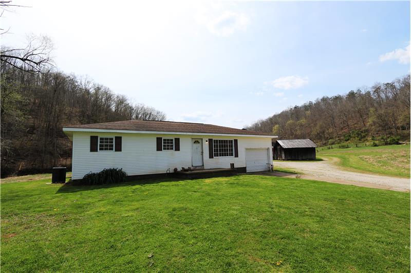 Property pictures of 10393 Whitten Ridge Rd, Glenwood, WV 25520, USA