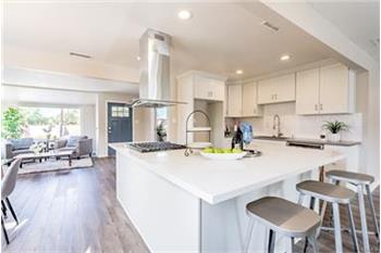 Primary listing photos for listing ID 526891