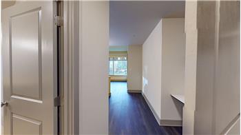 Primary listing photos for listing ID 598649