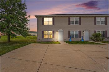 1055 Arlington Way front