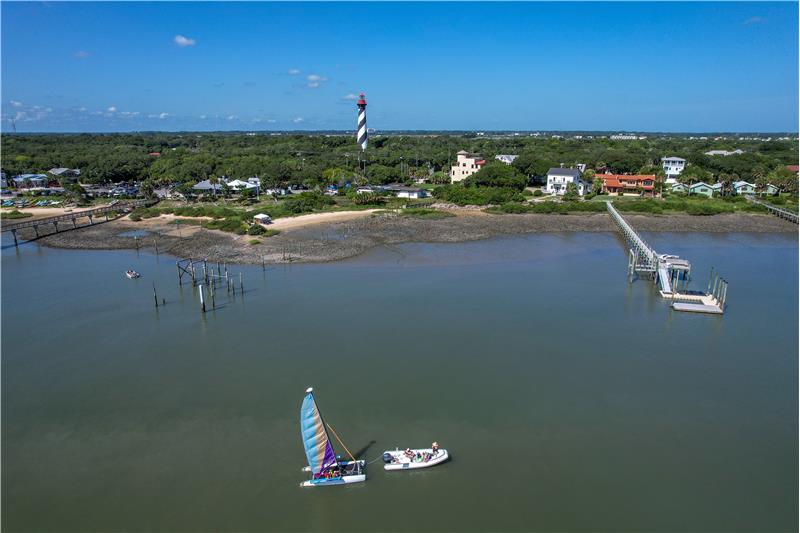 Lighthouse Park Water Views (Public Boat)