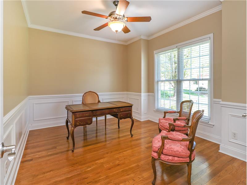 Perfect space for an office or library