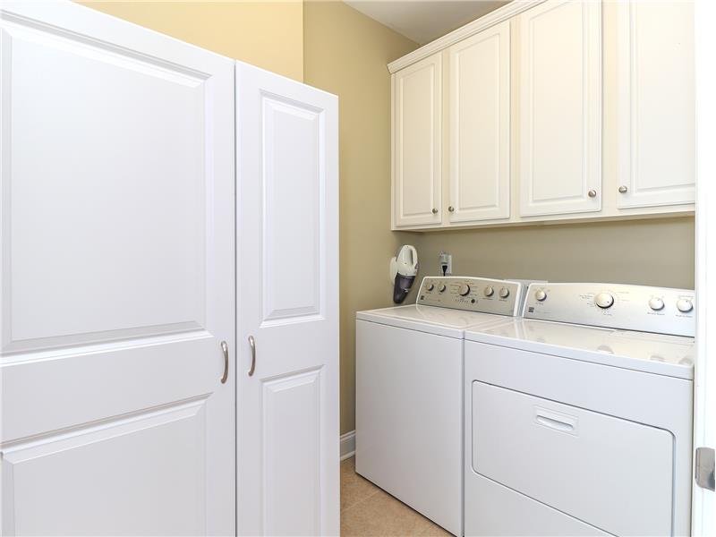 Laundry with plenty of storage