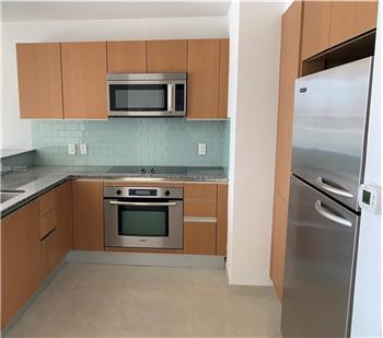 Primary listing photos for listing ID 605747