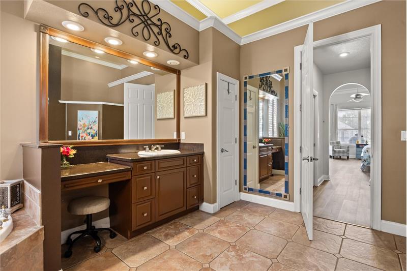 Primary En Suite Bath