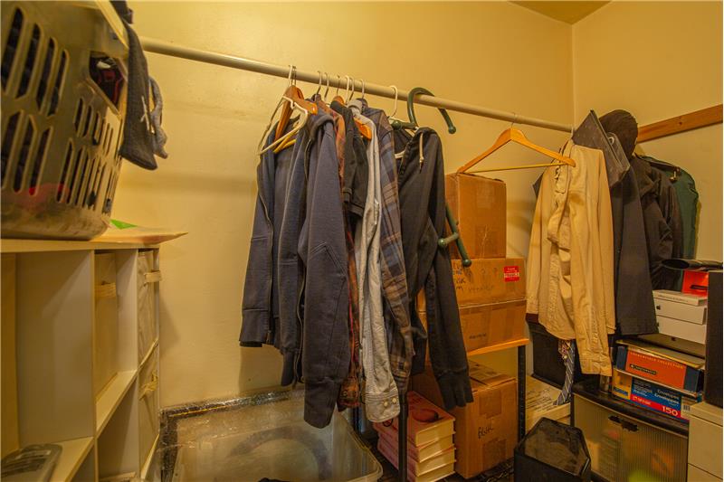 BR 2 Walk in Closets