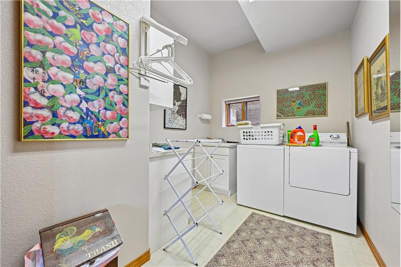 Laundry room with utility sink 