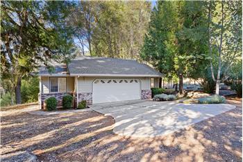 Detached 2 Car Garage with Artists Studio