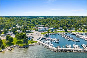 10722 N. Bay Shore Drive 104, Sister Bay, WI