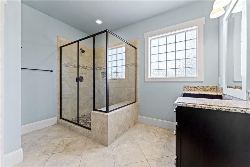 2nd Floor Primary Bathroom