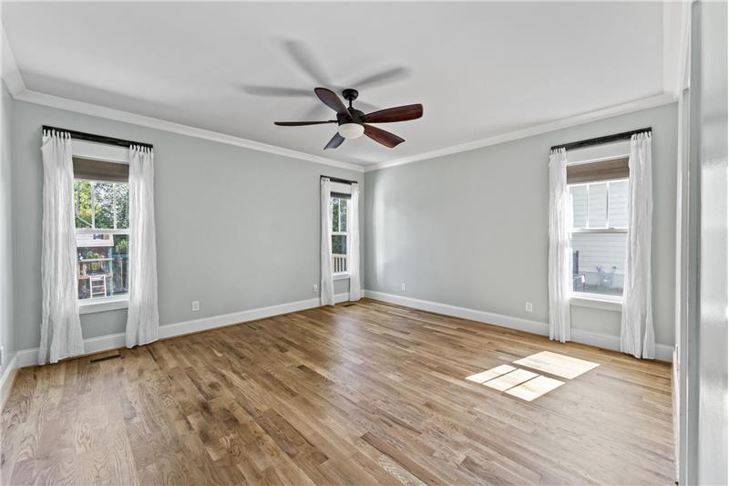 1st Floor Primary Suite