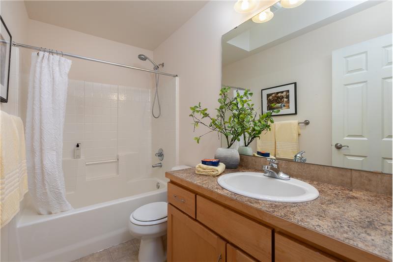 2nd full bath upstairs
