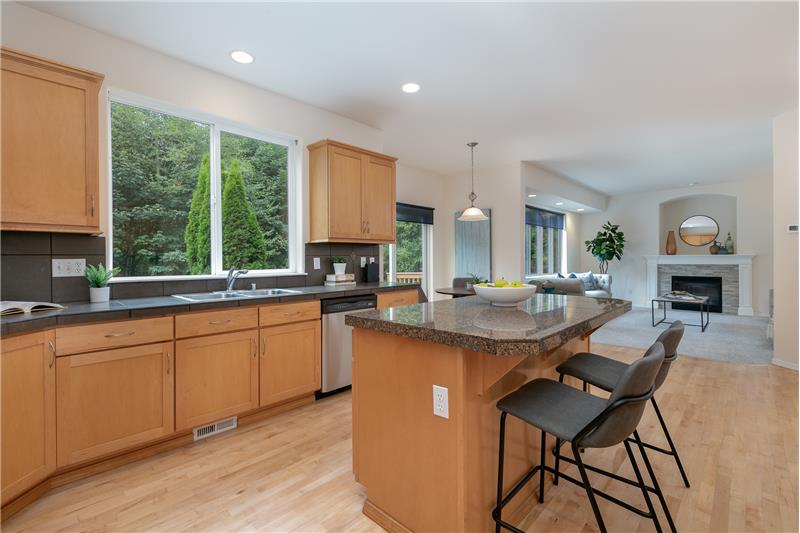 Island Seating, Granite Countertops