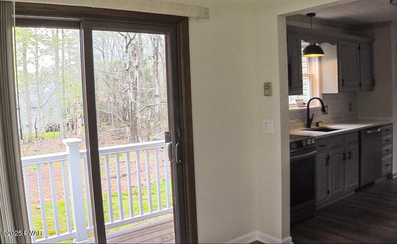 Glass Slider to Back Deck