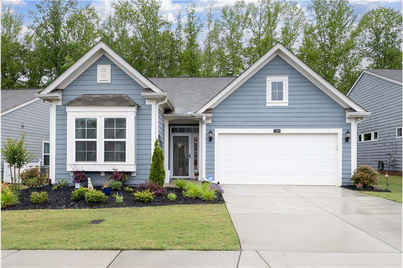 55+ community w/all amenities