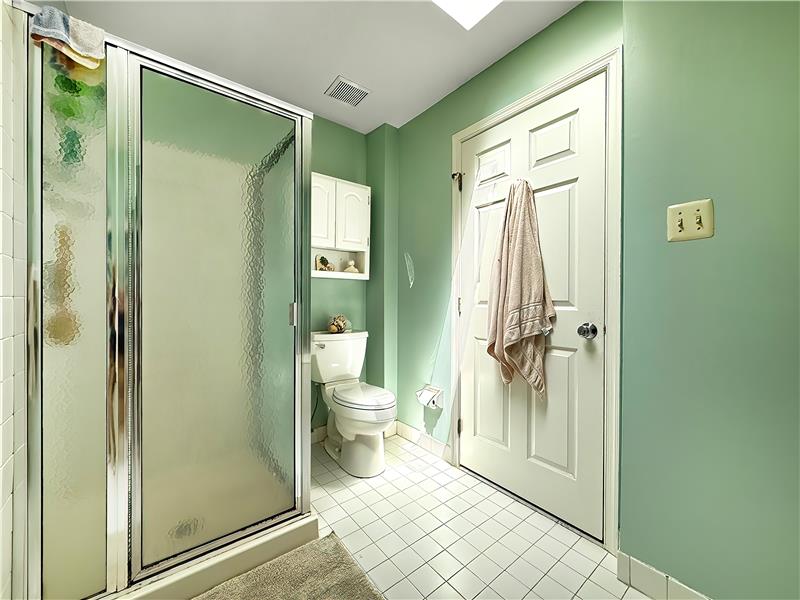 109 Jeffords - Bathroom 1