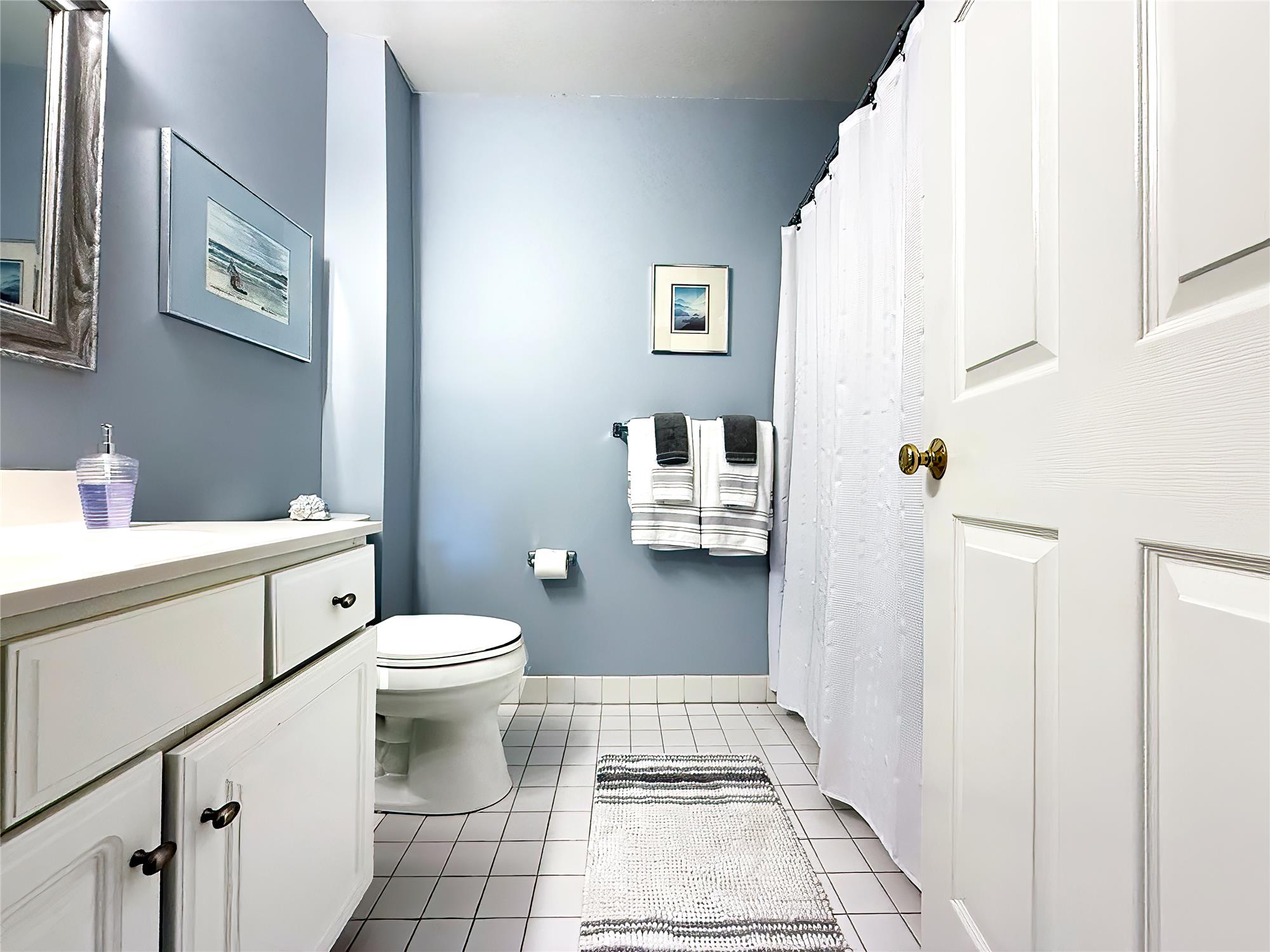 https://realbird.blob.core.windows.net/rb-photos/109-jeffords-court-phoenixville-pa-19460_M7F5J4G2_640833_638845580913598017_80x60.jpg