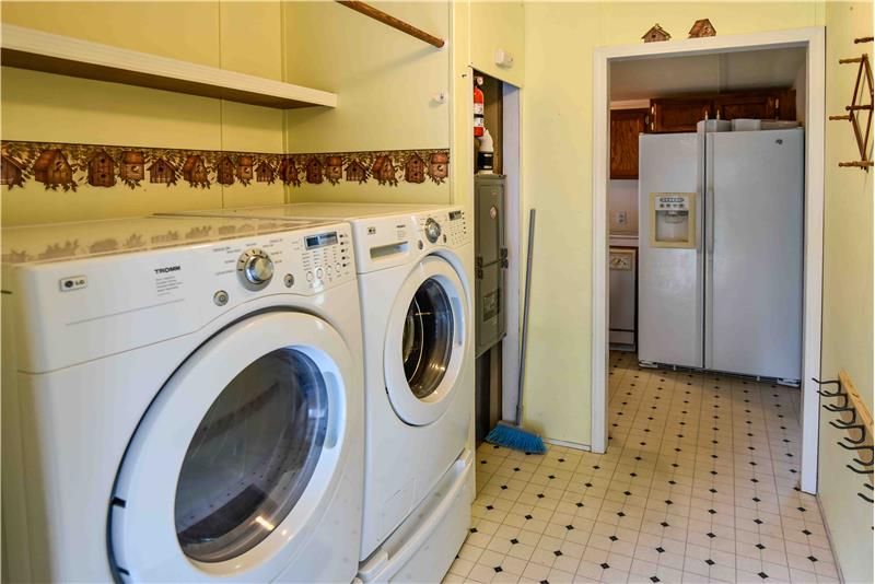 
                            Property Image 108