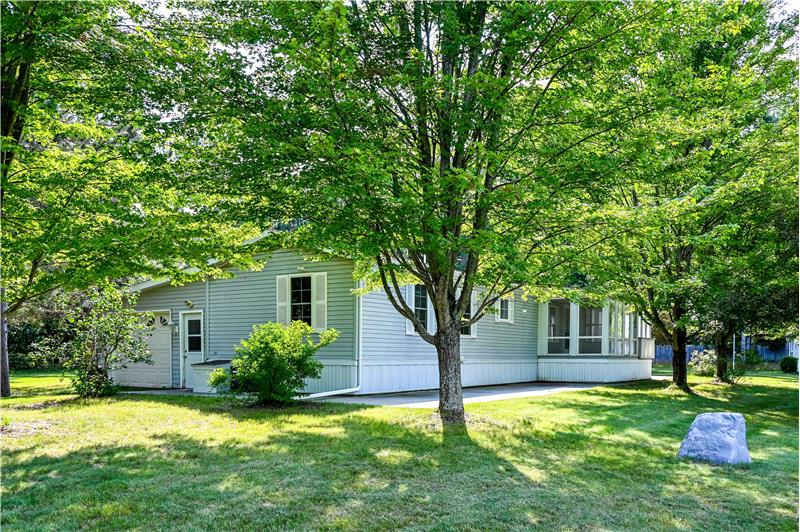 
                            Property Image 221