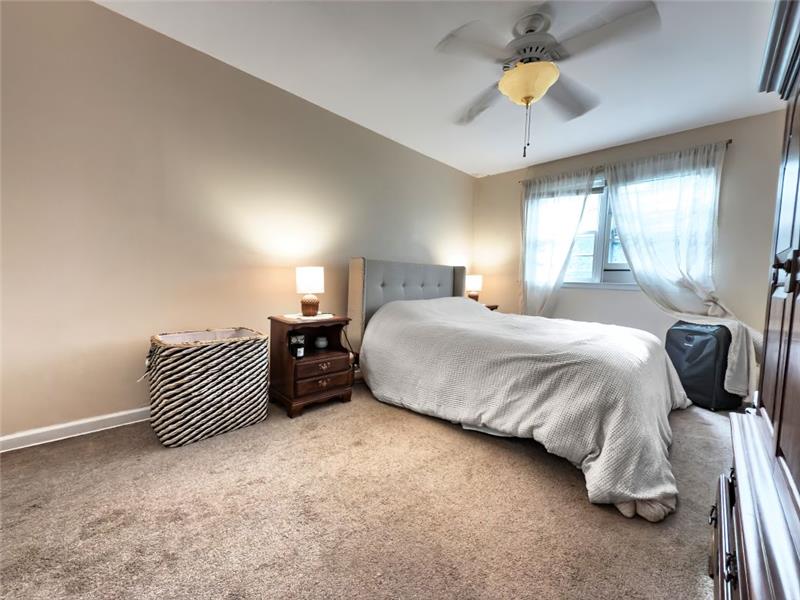 1095 West Ave - Bedroom 