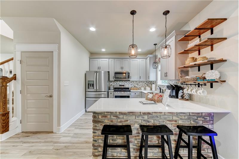 Kitchen with breakfast bar