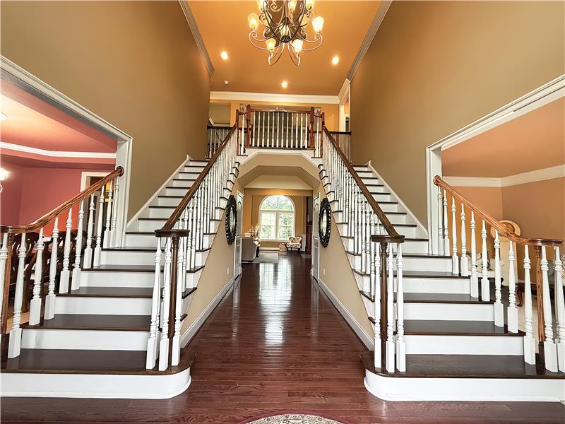 1103 Judson - Entry