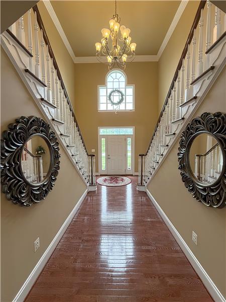 1103 Judson - Entry