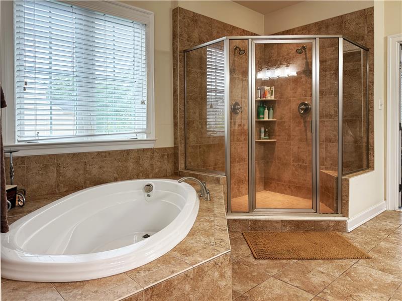 1103 Judson - Master Bathroom